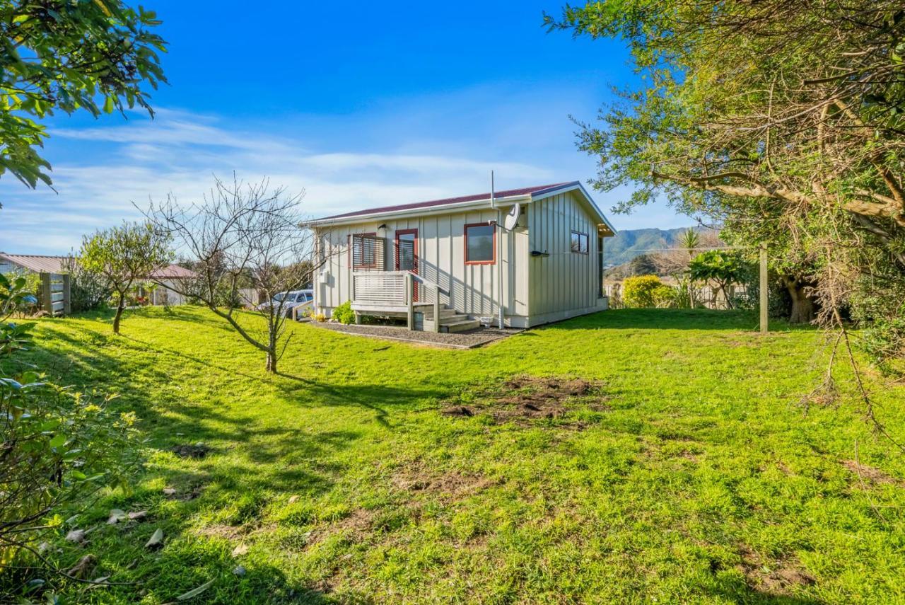 Cottage On Rutherford - Waikanae Holiday Home Bagian luar foto